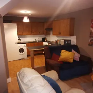 Sally 4 Apartment